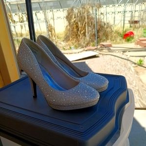 Hor tomatoWomen’s Silver Slipper Sparkling Glitter Silver High Heel Shoes 3.5”7W